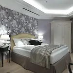Relais Le Chevalier Hotel 4*