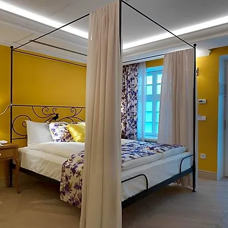 Relais Le Chevalier Hotel