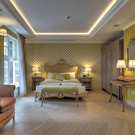 Relais Le Chevalier 4*