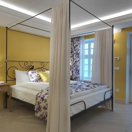 Relais Le Chevalier Hotel