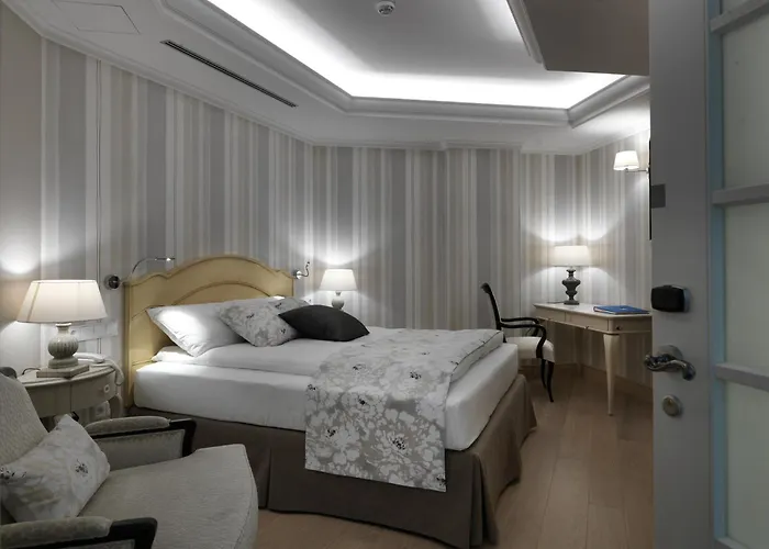 Отель Relais Le Chevalier Рига