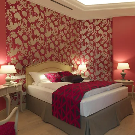 Готель Relais Le Chevalier 4*